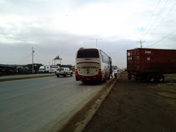 YUTONG ZK6100HB (EN ECUADOR) - LIBERPESA - SERVICIO NORMAL
VIA PERIMETRAL - GUAYAQUIL
