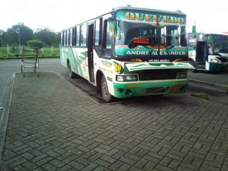 CARROCERIA CAMENU???
TERMINAL TERRESTRE DE QUEVEDO
