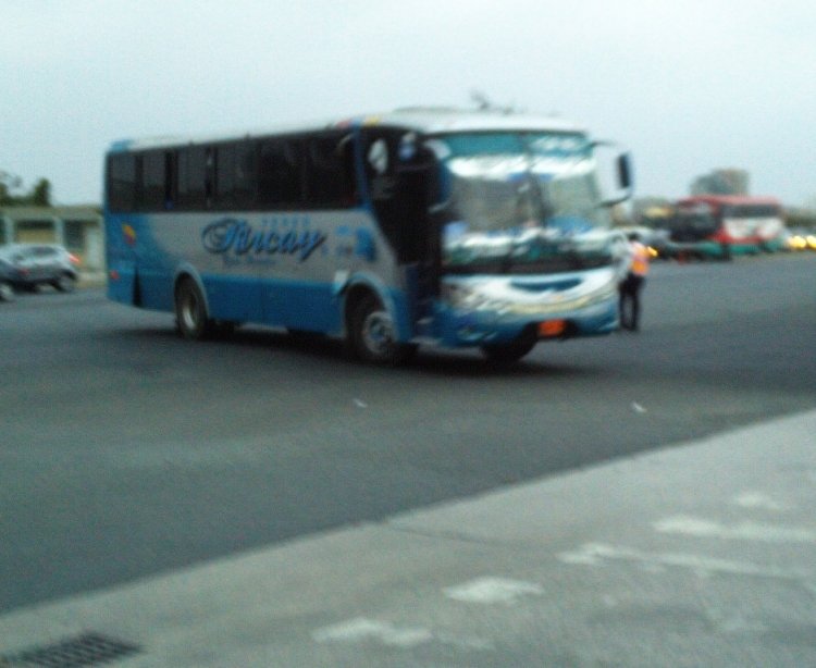 AUSTRO BUS - REFORMADO
TERMINAL TERRESTRE DE GUAYAQUIL
