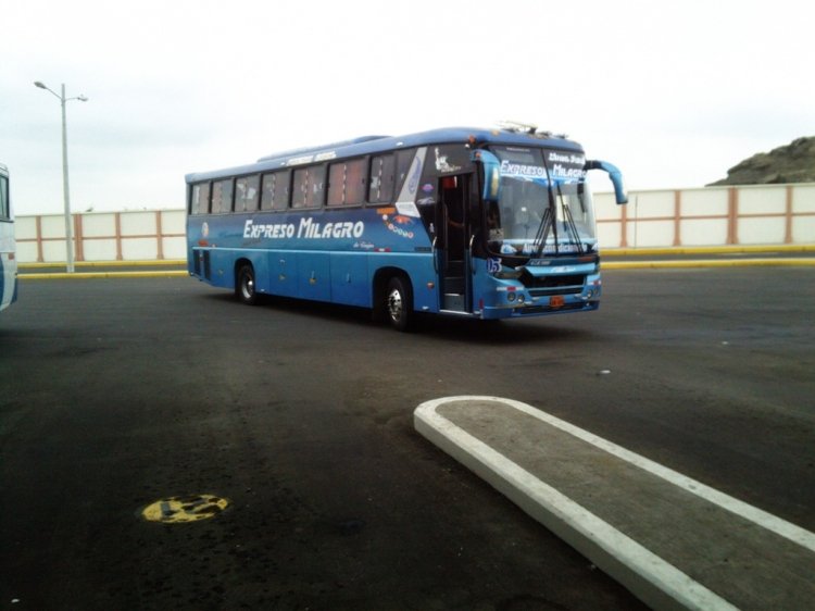 VARMA INTERCITY PREMIUN EN EXPRESO MILAGRO
TERMINAL TERRESTRE DE "DURAN CITY"
