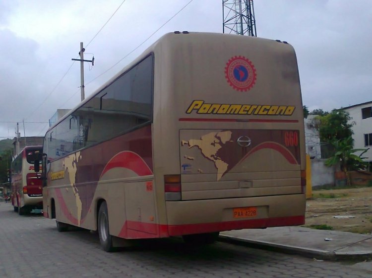 MARCOPOLO PARADISO GV REFORMADO POR VILLALBUS (EN ECUADOR) - PANAMERICANA - POSTERIOR
IMAGEN JUAN DURÁN
