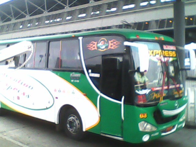 EJECUTIVO EXPRESS
FOTO TOMADA EN LAS AFUERAS DE LA TERMINAL TERRESTRE DE LA CIUDAD DE GUAYAQUIL
