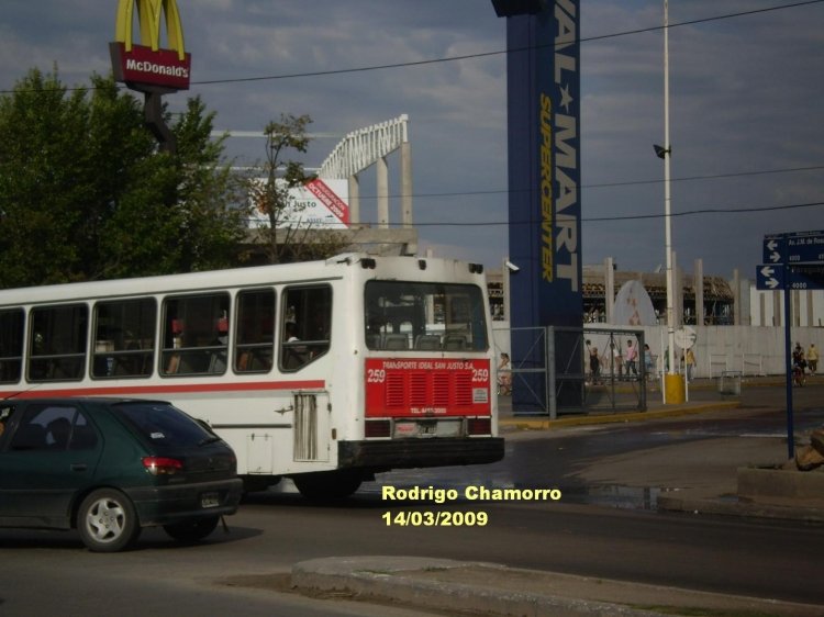 Mercedes-Benz OHL 1316/46 - Alasa - Ideal San Justo
B.2645902 - SBY444
[url=http://galeria.bus-america.com/displayimage.php?pos=-6530]http://galeria.bus-america.com/displayimage.php?pos=-6530[/url]
[url=http://galeria.bus-america.com/displayimage.php?pos=-6657]http://galeria.bus-america.com/displayimage.php?pos=-6657[/url]
Palabras clave: Mercedes Benz OHL1316 Ideal San Justo