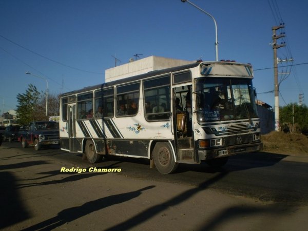 Mercedes-Benz OF 1214 - Eivar 14-92 - Km.29
SYJ 333 - ex patente C.1565847

Línea "Km.29-Las Casitas" (Pdo. La Matanza, no autorizada)

Para ver la fotografía de este ómnibus haga click aquí: [url=https://bus-america.com/galeria/albums/userpics/10685/KM.29%20SYJ333.JPG]https://galeria.bus-america.com/KM.29%20SYJ333.JPG[/url]
Palabras clave: 1214 Eivar Km 29