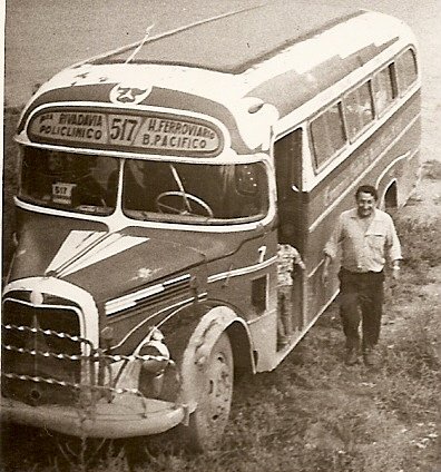 MARCELO SALGADO
Se puede consultar la historia de esta línea en [url=http://revista.bus-america.com/Notas/517.htm] revista.bus-america.com 517
[/url]
FOTO DE GABRIEL PARTEARROYO
