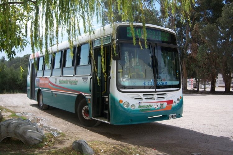 MARCELO SALGADO
Fotos de Agustín Muñoz.
Palabras clave: RastreadorFournier Interno21 514