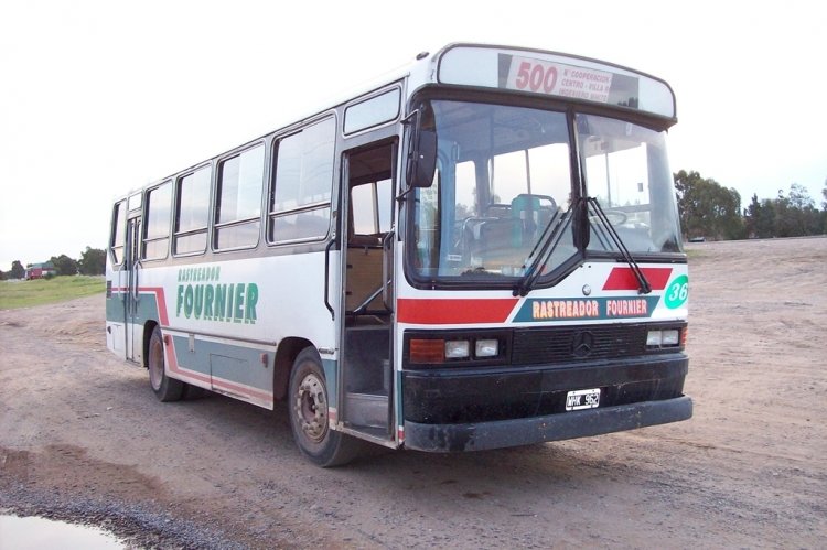MARCELO  SALGADO
Fotos de Agustín Muñoz.
Palabras clave: RastreadorFournier Interno36 500