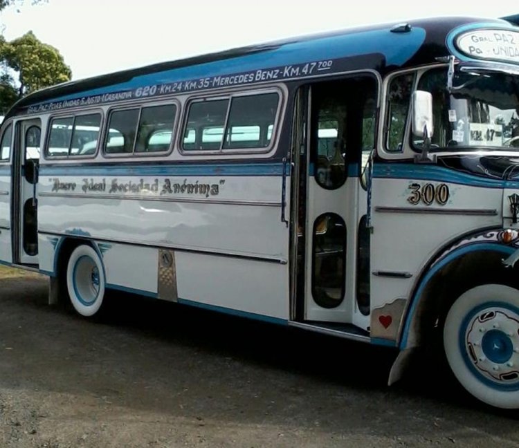 MARCELO SALGADO
FOTOS DE: Gustavo Roberto Lopez, EL ES EL ENCARGADO DE IR A BUSCAR LOS COCHES QUE ESTA RENOVANDO RASTREADOR FOURNIER A BS. AS. Y EN EL ULTIMO VIAJE LE SACO A ESTE VARIAS FOTOS A MODO DE BROMA HACIA MI DICIENDOME  QUE ESTO LO IBAN A BUSCAR PARA MI, COSA QUE ME ENCANTARIA QUE FUERA REALIDAD!!!
