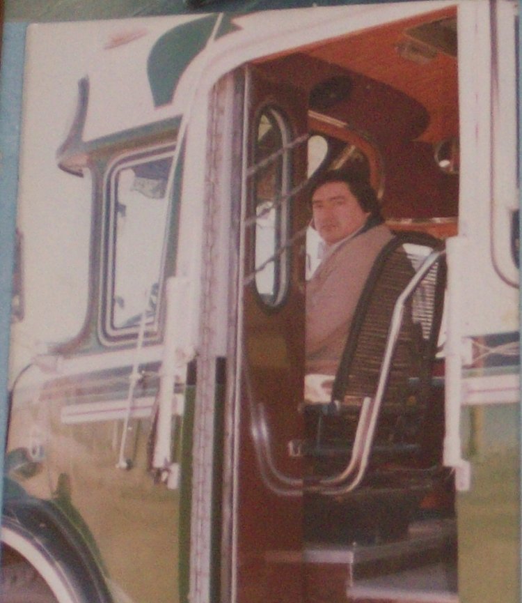 MARCELO SALGADO
FOTOS EXTRAIDAS POR MI EN EL CENTRO DE JUBILADOS DE UTA -SEDE BAHIA BLANCA -
http://galeria.bus-america.com/displayimage.php?pos=-13021
