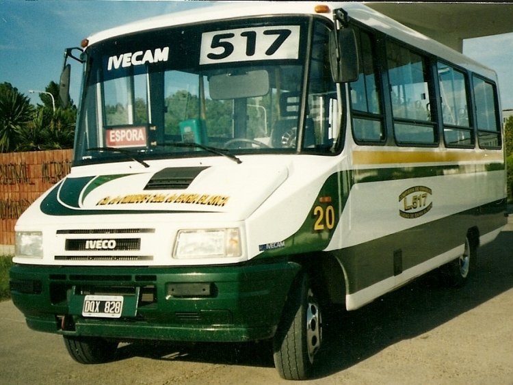 LOS QUE YO MANEJE!!!
DQX828
http://galeria.bus-america.com/displayimage.php?pos=-4659
CIA DE OMNIBUS CDAD. DE BAHIA BLANCA - 2ª etapa - 2000-2002
Se puede consultar la historia de esta línea en [url=http://revista.bus-america.com/Notas/517.htm] revista.bus-america.com 517
[/url]
Fotografía : Familia Traverso
