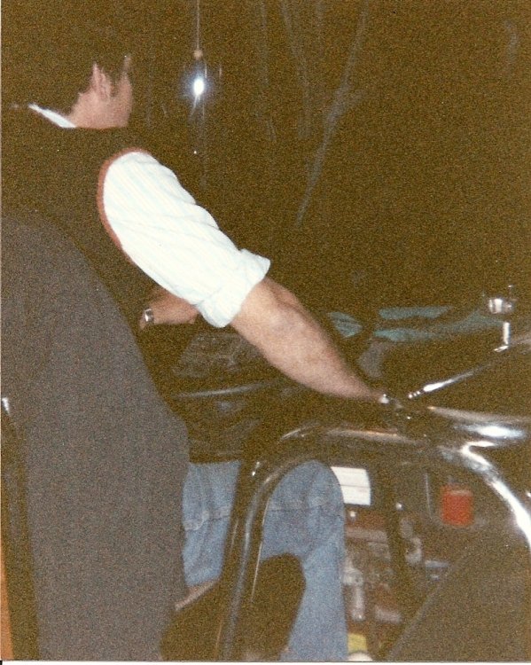 LOS QUE YO MANEJE!!!
CIA DE OMNIBUS CDAD. DE  BAHIA BLANCA - A�OS DE FUNCIONAMIENTO 1962-2000
Se puede consultar la historia de esta l�nea en [url=http://revista.bus-america.com/Notas/517.htm] revista.bus-america.com 517
[/url]
(vista del interior de la unidad)
