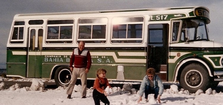 LOS QUE YO MANEJE!!!
http://galeria.bus-america.com/displayimage.php?pos=-8306
http://galeria.bus-america.com/displayimage.php?pos=-15350
FOTO DE RAUL IRAIZOZ Y FLIA.
