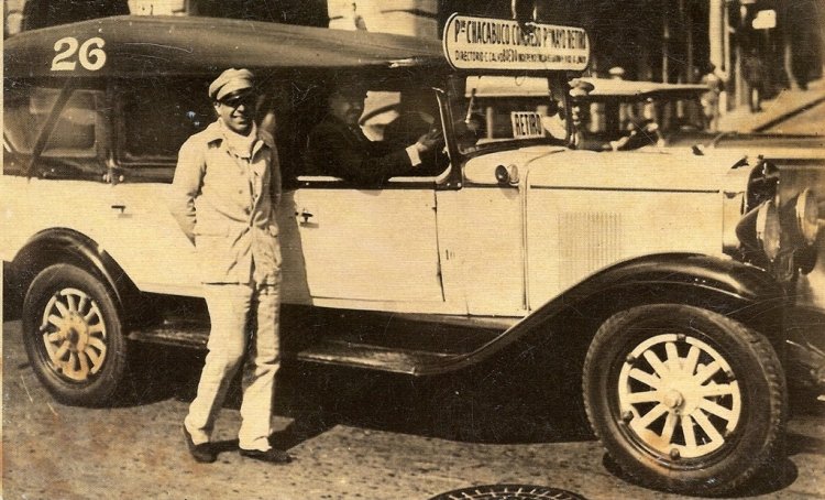 Chevrolet (en Argentina) - línea 26
Fotografo : ¿?
Fotografía del : Archivo General de la Nación
MARCELO SALGADO
OTRO GRAN APORTE DE CARLO TUCCI TARJETAS POSTALES DE SEGUROS RIVADAVIA AL CUMPLIRSE ALGUN ANIVERSARIO DE SU FUNDACION
