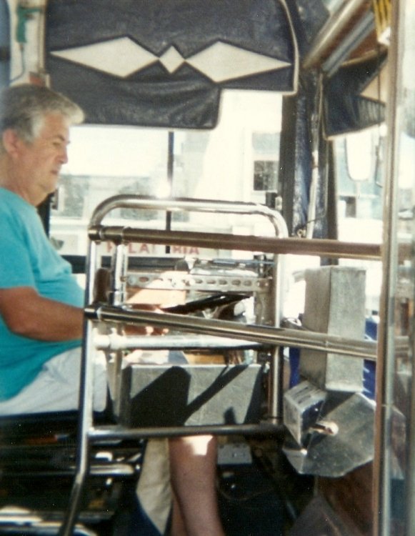 LOS QUE YO MANEJE!!!
(Vista del interior de la unidad)
