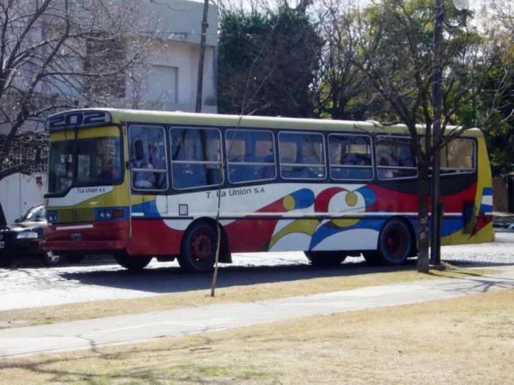 MERCEDES BENZ - OHL1316  LA UNION
