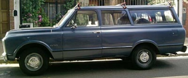 CHEVROLET C/10 - IGARRETA
Pick-up carrozada triple cabina para uso generalmente de organismos oficiales posiblemente ex-Armada Argentina.
Foto: Web.arcar.com.ar
Palabras clave: CHEVROLET