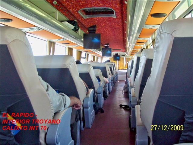 "EL RAPIDO" - SERVICIO EJECUTIVO
Interior Troyano Calixto
(vista interior de la unidad)
