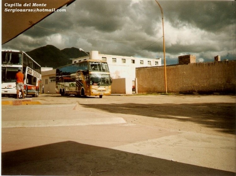 Busscar Panoramico DD (en Argentina) - URQUIZA DORADO
Terminal Capilla del Monte - Córdoba
