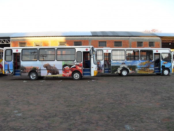 RUVICHA / RUVICHA Miníbus Urbano(R)
Miníbus urbano full, sobre chasis 915 electrónico Mercedes Benz, Revestidos con imagenes representativas del Paraguay.-
Palabras clave: RUVICHA CARROCERIAS (R.) IND. PARAGUAYA