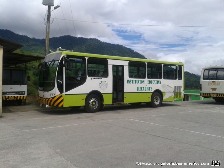 BUSSCAR URBANUSS PLUSS 
http://galeria.bus-america.com/displayimage.php?pid=36818

BUSSCAR URBANUSS PLUSS CHEVROLET COLOMBIA
Palabras clave: BUSSCAR URBANUSS PLUSS CHEVROLET COLOMBIA RICAURTE