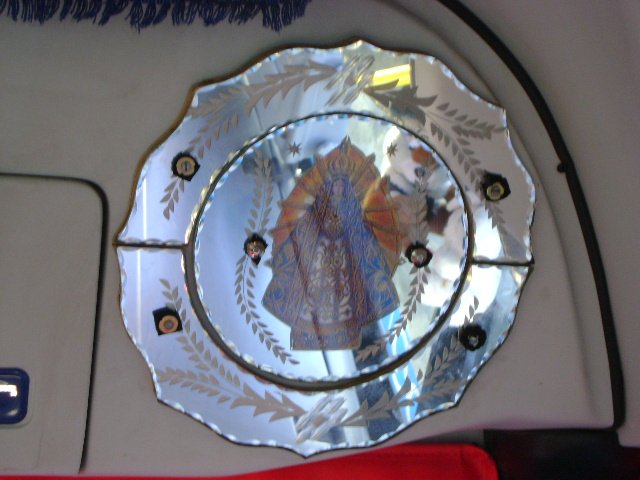 FOTO : COLECCION EL MEJOR DEL CONDADO.
MAS DETALLES
(vista del interior de la unidad)
