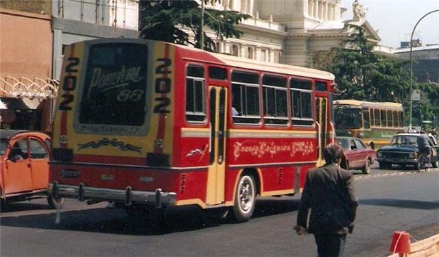 ESTE EL EL FAMOSO PONTEVEDRA            FOTO:  COLECCION GUSTAVO DEL MANZO.
ESTA ES LA UNICA FOTO QUE TENGO DE ESE COCHE ME LA FACILITO MI AMIGO GUSTAVO DEL MANZO UN GROSO EN LA MATERIA COLECTIVOS.
