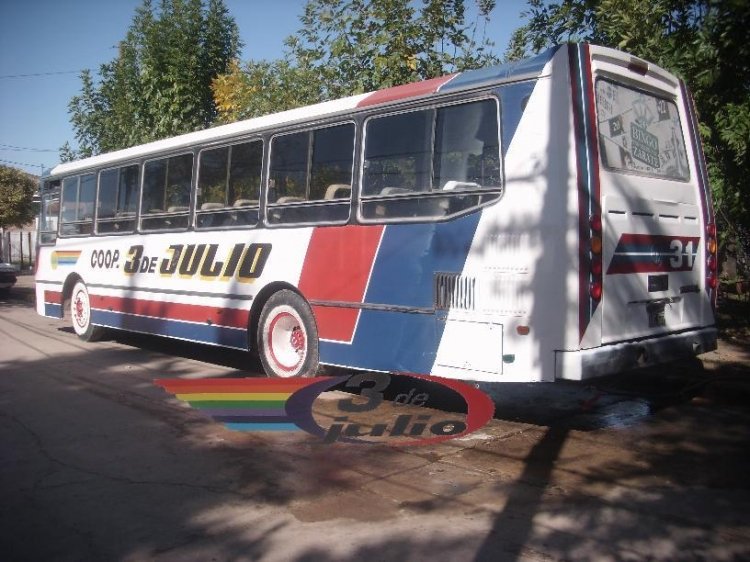 Coop. 3 de Julio 31
ABC 520
http://galeria.bus-america.com/displayimage.php?pos=-12518
Palabras clave: coop 3 de julio