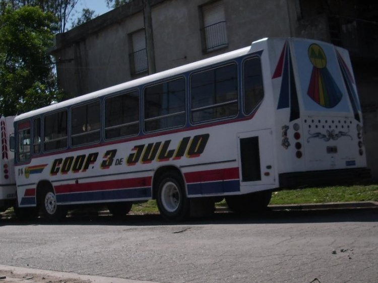 COOP. 3 DE JULIO 76
coche 76 de la coop 3 de julio, ex empresa mayo srl
Palabras clave: coop 3 de julio