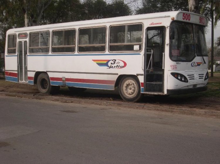 COOP. 3 DE JULIO 72
UZU 633. Reforma paragolpes y luminarias delanteras 
Palabras clave: COOP 3 DE JULIO