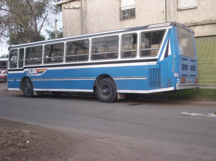 COOP. 3 DE JULIO  88
coche 88 de la cooperativa 3 de julio. lo trajeron a fines de marzo de 2010
Palabras clave: coop 3 de julio