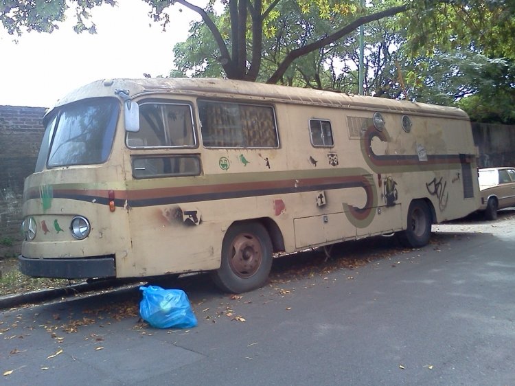 Mercedes-Benz O-321 H (en Argentina) - Particular
X 147396 - WQQ 377
Motorhome MB O-321 estacionada en Bazurco y Campana, Capital Federal

http://galeria.bus-america.com/displayimage.php?pid=31341
http://galeria.bus-america.com/displayimage.php?pid=31342
http://galeria.bus-america.com/displayimage.php?pid=31343
http://galeria.bus-america.com/displayimage.php?pid=31345
http://galeria.bus-america.com/displayimage.php?pid=37365
Palabras clave: Foto Propia