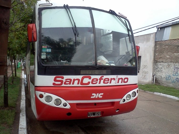 Mercedes-Benz OH 1522 - D.I.C. - Empresa San Ceferino
C 1496778 - TEL 024
Interno 03 

http://galeria.bus-america.com/displayimage.php?pid=30271
http://galeria.bus-america.com/displayimage.php?pid=30291
http://galeria.bus-america.com/displayimage.php?pid=30292

