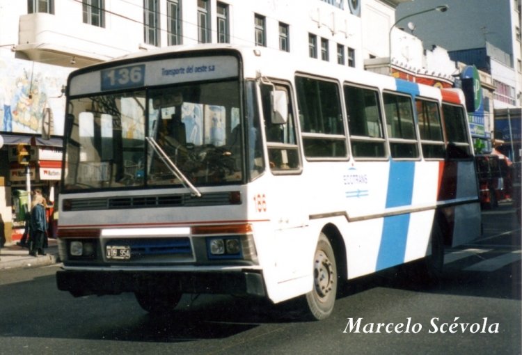 Ecotrans 186
B.2308679 - VDB954
Primeros tiempos de Ecotrans aun con los colores de Transportes del Oeste.
