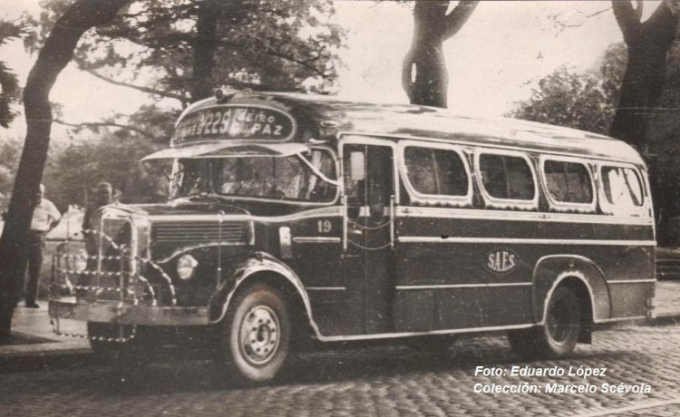 Sociedad Anónima Expreso Sudoeste (SAES)
Fotografía : Eduardo López
Colección : Marcelo Scévola
línea 225 (hoy 85)
