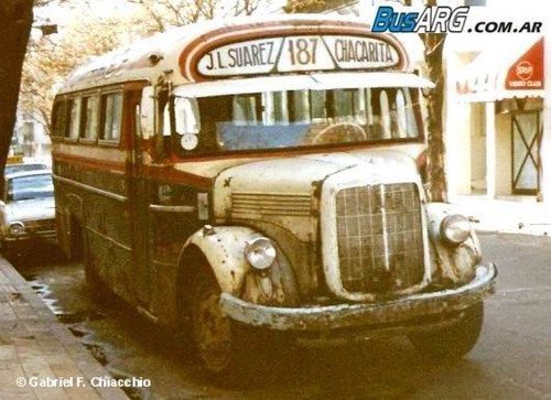 Fotograf�a : Gabriel F. Chiacchio
Extraida de . www.busarg.com
Palabras clave: chasis es 312 y la carrocer�a es El Indio.