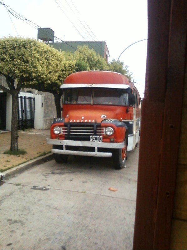 BEDFORD
C.282440 - VPK033
http://galeria.bus-america.com/displayimage.php?pos=-12479
BEDFORD MTORHOME
