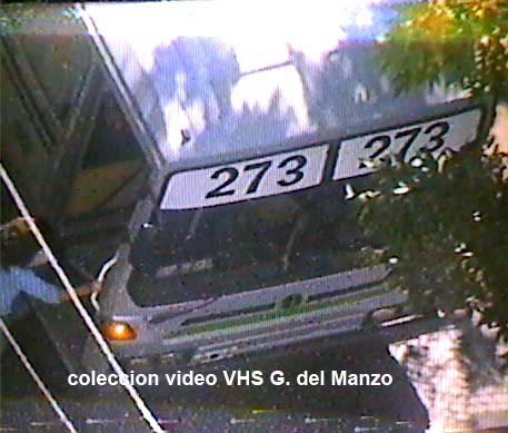 ESTOS COCHES FUERON LOS PRIMEROS OA 101 QUE VINIERON DE OKM A LA LINEA 506 AUTOBUS DARDO ROCHA, LUEGO PASARON A LA UTE 506/561 Y DESPUES EN ESTA IMAGEN A EXP. CITY BELL CONSERVANDO EL NUMERO DE INTERNO ORIGINAL DE LA 506 PERO AGREGANDOLE LA CENTENA
