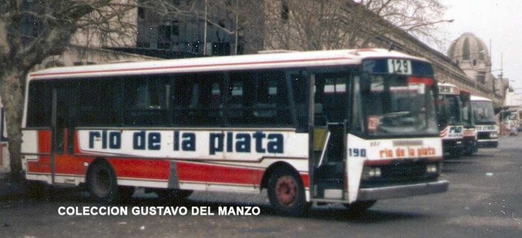 Mercedes-Benz OF 1214 - BUS - Río De La Plata
Línea 129 - Interno 190
