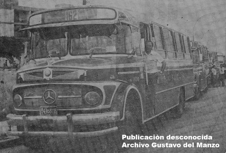 B.1436818
Fotografía : publicación desconocida
[Datos de adelante hacia atrás]
