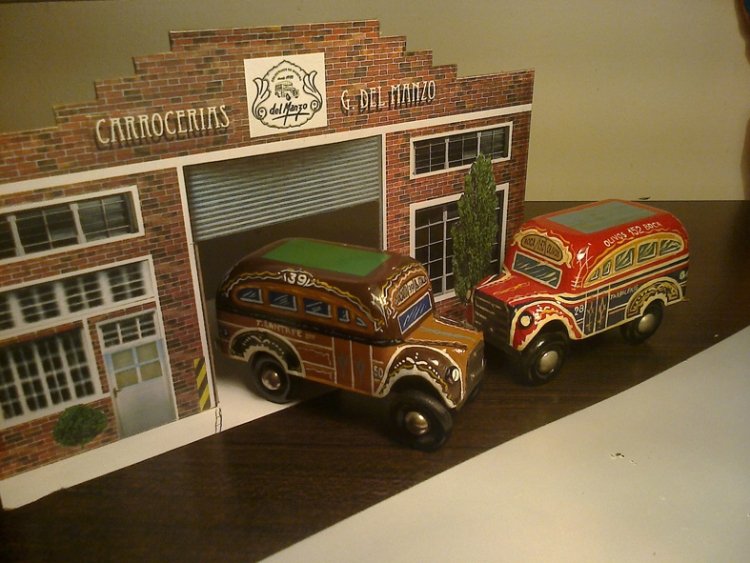 EN 1980 AQUELLOS COLECTIVOS DE MADERA DEL MANZO
