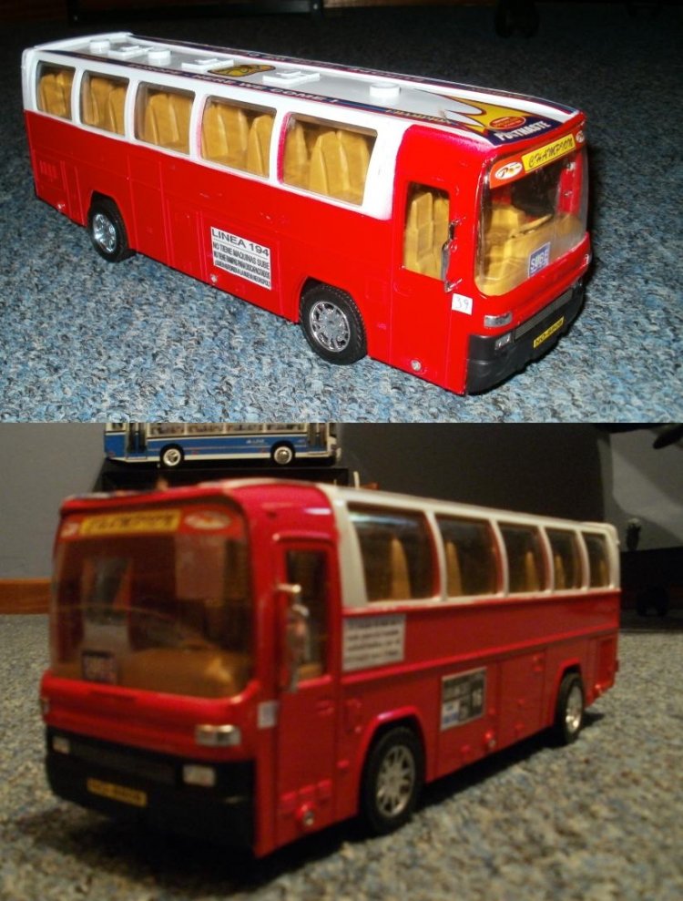 Mercedes Benz O 303 (Réplica)
Palabras clave: Mercedes Benz O 303