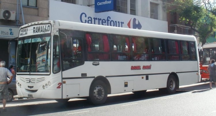 Agrale MA 15 - Metalpar Tronador 2010 - Daniel Martí
JOD 633

Daniel Martí (Pdo. Ramallo), interno 2
Palabras clave: Metalpar Agrale - Daniel Martí Ramallo Perez Millan