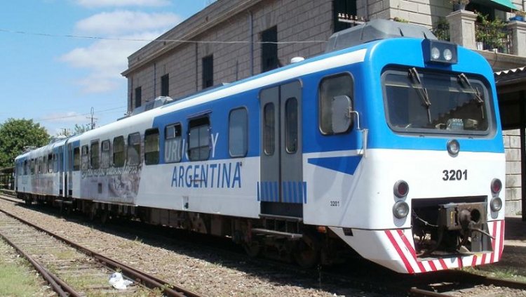 Duewag Wadloper DH-2 (en Argentina) - TBA
Palabras clave: Wadloper Tren binacional de los pueblos libres