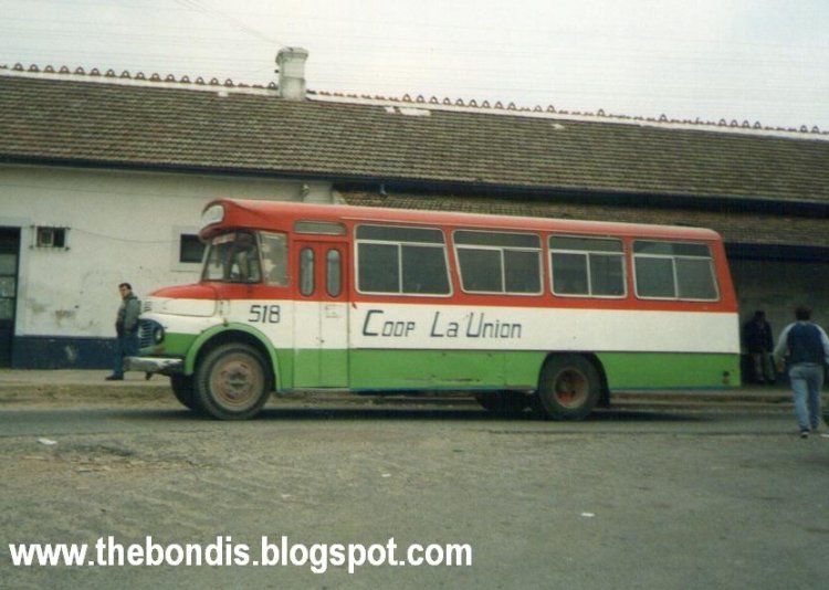 Mercedes-Benz LO 1114 - Alcorta - Coop. La Unión
Línea 505 - Interno 518
Palabras clave: Mercedes-Benz - Alcorta - Coop. La Unión Zárate