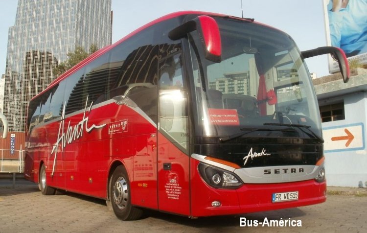 Setra S 515 HD - Avanti
FR WD 515
Palabras clave: Setra Confort Class 500 S 515 HD - Avanti