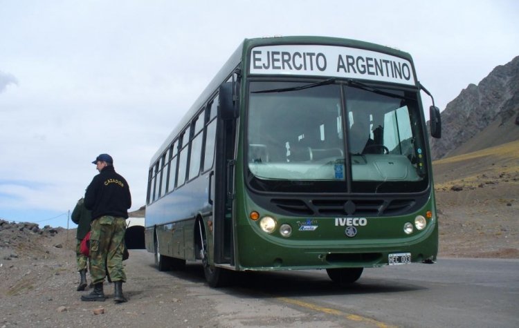 Ejército Argentino
HEC 003
Palabras clave: Iveco 1722 Metalpar Ejército Argentino