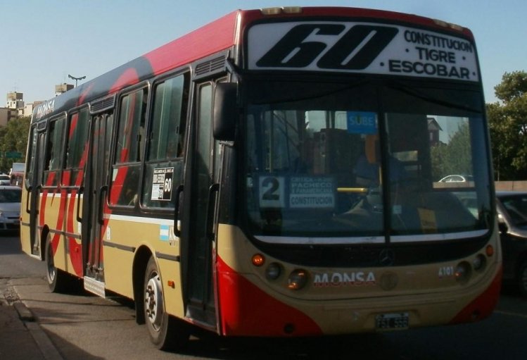 Mercedes-Benz OH 1315 L - Metalpar - M.O.N.S.A.
FSI 556
Línea 60 - Interno 6191

http://galeria.bus-america.com/displayimage.php?pid=32157
Palabras clave: Mercedes-Benz OH 1315 L.sb - Metalpar - M.O.N.S.A.