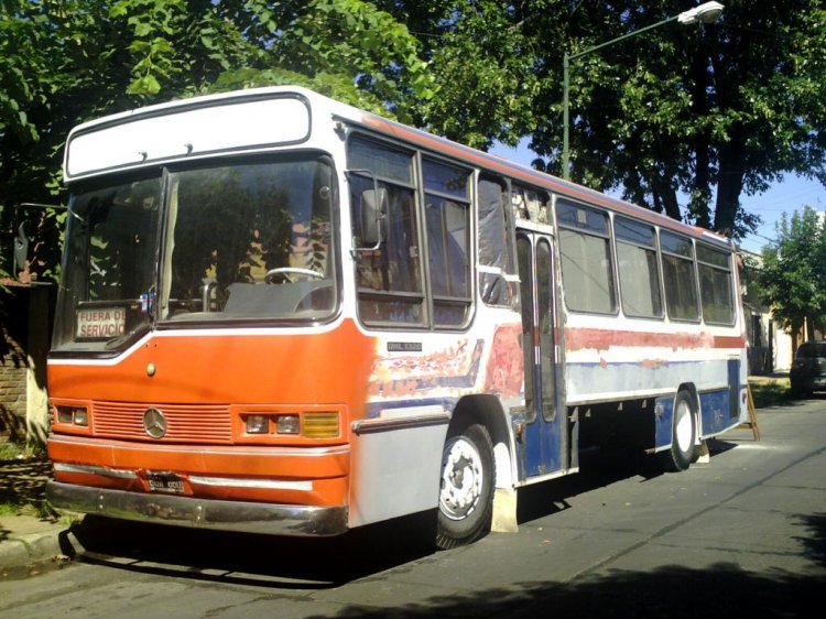 Mercedes-Benz OHL 1320 - Ei-Var - Escolar
BUA 860

http://galeria.bus-america.com/displayimage.php?pid=35774
Palabras clave: Escolar Eivar OHL 1320