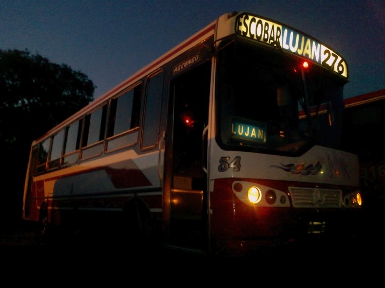 Mercedes-Benz OHL 1320 - BUS - Cia. La Isleña S.R.L.
B 2701180 - SNI 779
Línea 276 - Interno 34
Palabras clave: Isleña Escobar Pilar Lujan