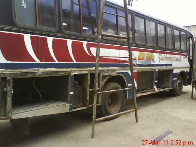 Mercedes-Benz OF - Marcopolo Viaggio GV 1000 (en Ecuador) - Loja , RECONSTRUCCION BUS INTERPROVINCIAL
TAK942
